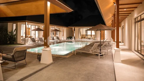 Villa de style thaïlandais avec piscine et 4 chambres à Pasak