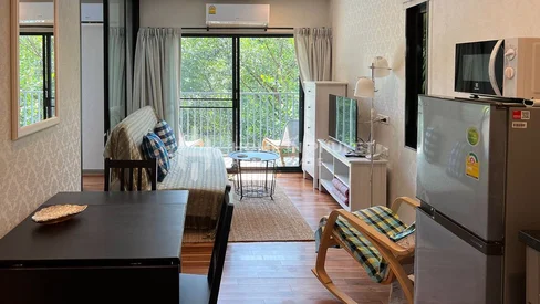 คอนโด 1 ห้องนอนที่ The Title Residence ในยาง