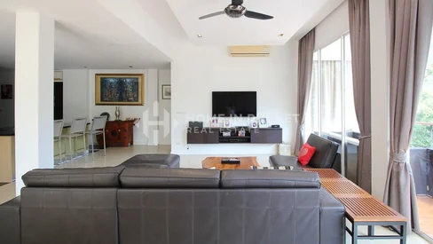 Penthouse de 2 chambres avec vue sur la montagne – Kamala