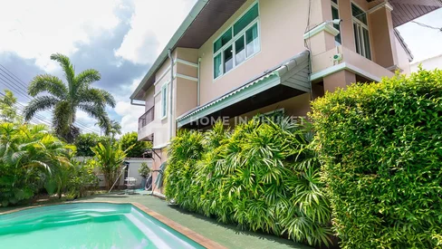 Villa sur 2 étages avec piscine et appartement d'hôtes