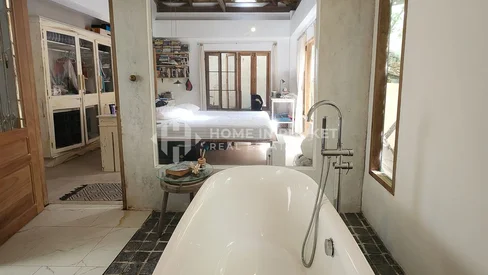 Villa avec piscine de style loft de 4 chambres et toit-terrasse