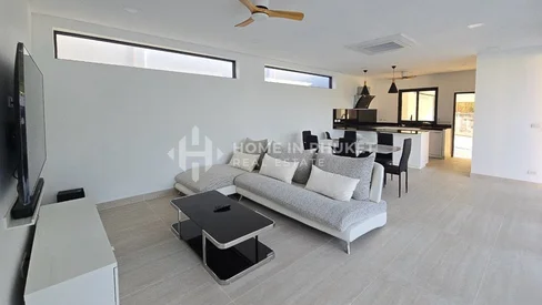 Villa Moderne Orientale avec Piscine de 3 Chambres