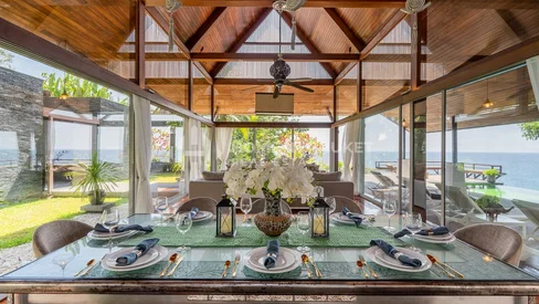 Villa exceptionnelle de 5 chambres avec vue sur la mer à Laem Singh