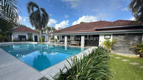 Villa avec piscine de 4 chambres à Rawai