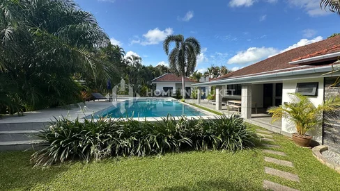 Villa avec piscine de 4 chambres à Rawai