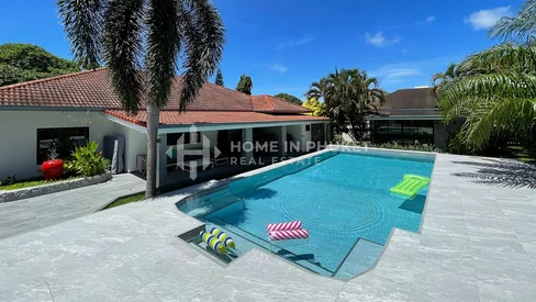 Villa avec piscine de 4 chambres à Rawai