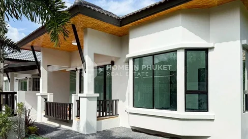 Maison jumelée à 3 chambres dans une résidence sécurisée