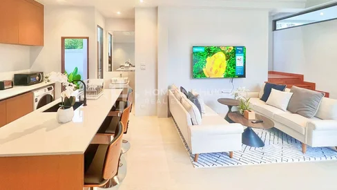 Вилла с 3 спальнями и бассейном в Golden Andes