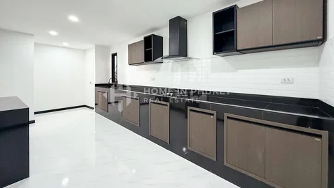 Unité de coin jumelée à Chalong