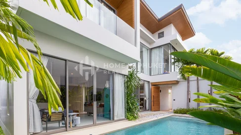 Современная вилла с 3 спальнями и бассейном в Zenithy Villas