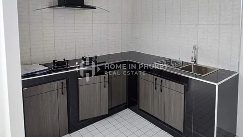 Renovated 3 Bedroom Townhouse in Wichit