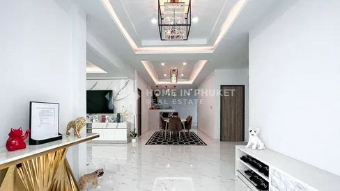 Beautiful Renovated 3 Bedroom Townhouse in Wichit