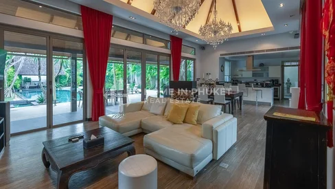 Villa avec piscine de 4 chambres à Layan