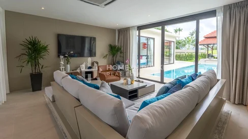 Villa de 6 chambres avec piscine et vue sur le golf à Laguna Homes