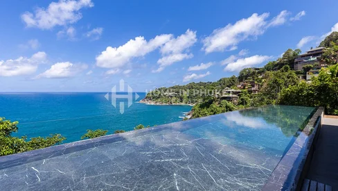 Villa Ultra-Luxe de 7 Chambres en Bord de Mer