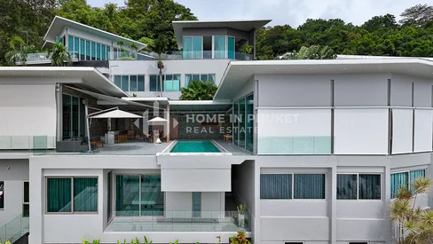 Villa moderne avec piscine à flanc de colline à Yamu Hill
