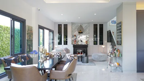 Maison moderne de 3 chambres à Koh Kaew