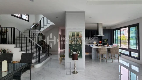 Maison moderne de 3 chambres à Koh Kaew