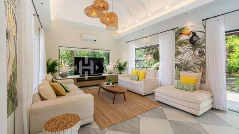 Luxurious 3-Bedroom Villa Oasis