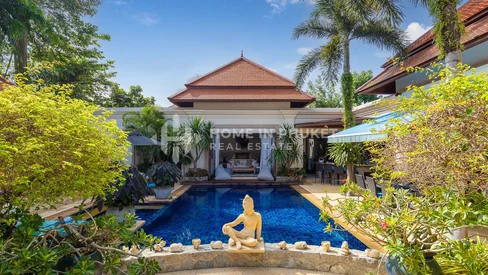 Villa de 4 chambres dans le prestigieux domaine de Sai Taan