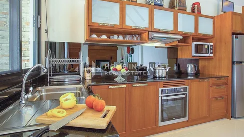 Villa Boutique de 3 Chambres à Rawai