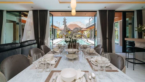 Villa contemporaine de 9 chambres avec piscine à Rawai