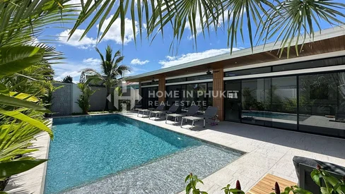 Villa moderne tropicale de 4 chambres avec piscine à Rawai