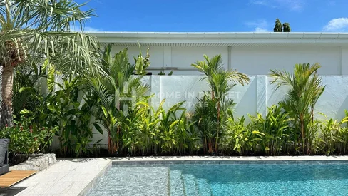 Villa moderne tropicale de 4 chambres avec piscine à Rawai