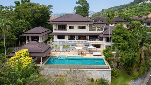 Villa de luxe de 6 chambres avec piscine à flanc de colline