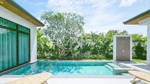 Villa avec piscine de 2 chambres à Nai Yang