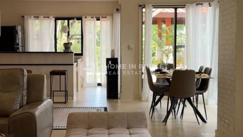 Villa de style thaïlandais avec 4 chambres et vue sur le lagon