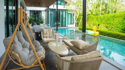 Villa de luxe de plain-pied avec piscine et 4 chambres