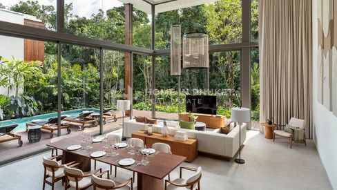 Villas de luxe de 4 chambres de style complexe hôtelier à Layan