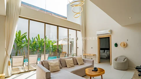 Villa moderne avec piscine de 5 chambres à Zenithy Villas