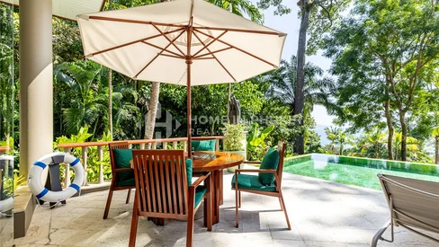 Villa 2 chambres avec vue sur la mer et accès plage privée