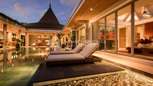 Villa de luxe de style asiatique avec piscine et 4 chambres