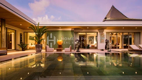 Villa de luxe de style asiatique avec 4 chambres et piscine à Bang Jo