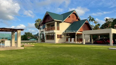 Spacieuse Villa Individuelle avec Piscine et 5 Chambres
