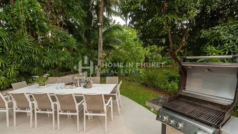 Élégante villa de 6 chambres avec piscine au bord du lac