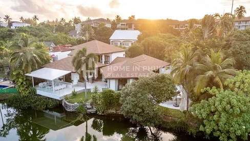 Élégante villa de 6 chambres avec piscine au bord du lac