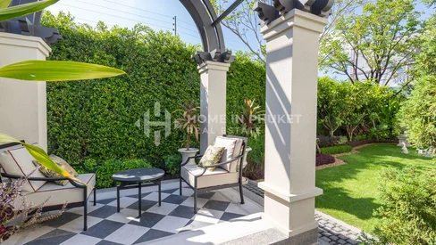 高卡别墅设计师四居室样板房