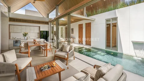 Villa contemporaine de 3 chambres avec piscine de style thaïlandais à Pasak