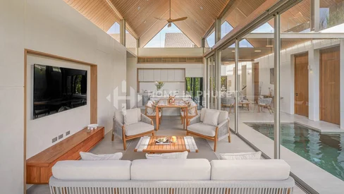 Villa contemporaine de 3 chambres avec piscine de style thaïlandais à Pasak