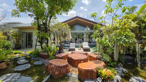 Contemporary 3-Bed Pool Villa near Nai Yang Beach