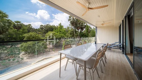 Freehold 2-Bedroom Condo at Laguna Beachside