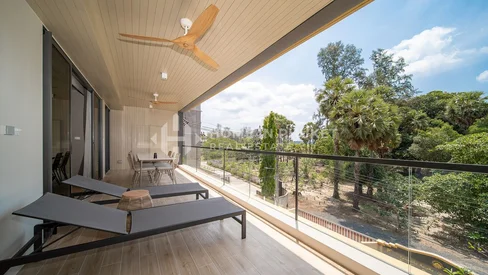 Freehold 2-Bedroom Condo at Laguna Beachside