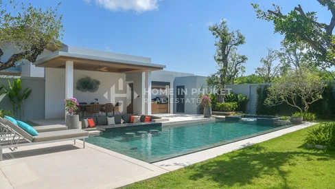 4-Bedroom Pool Villa in Luna Vista