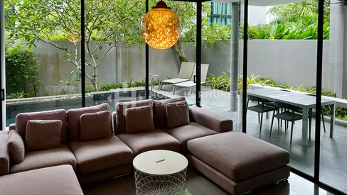 พูลวิลล่า 3 ห้องนอนสไตล์ลอฟต์ในป่าสัก