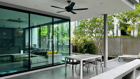 พูลวิลล่า 3 ห้องนอนสไตล์ลอฟต์ในป่าสัก