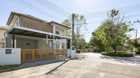 Modern 3-Bedroom Corner Home in Gated Community